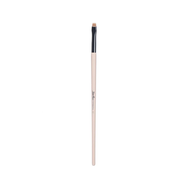 Inês Franco - 6.1. Pincel de Eyeliner Recto