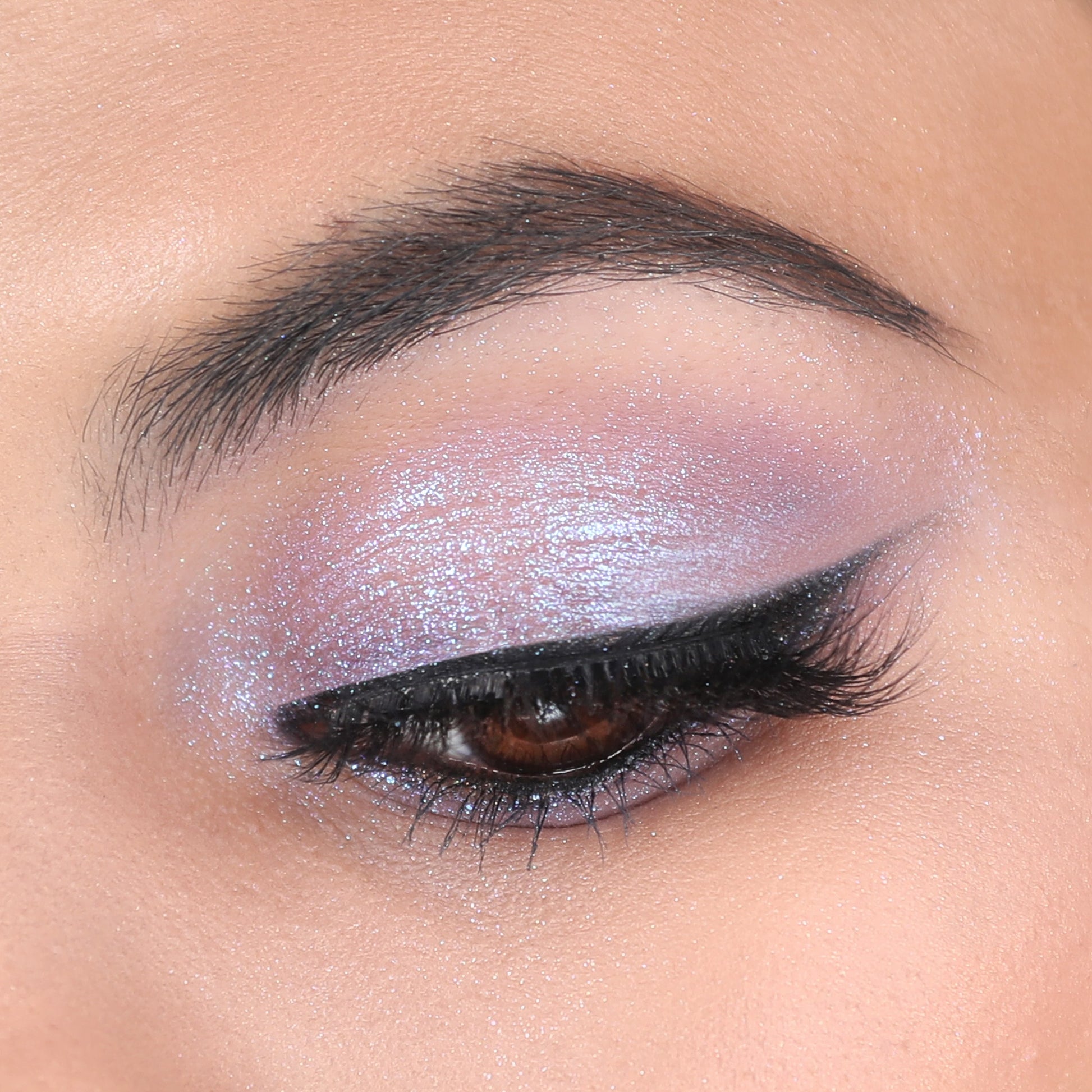 Moira Cosmetics - Chroma Light Shadow